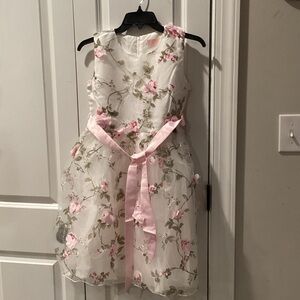 Think Pink Elegant Pink and White Floral Kids Dress